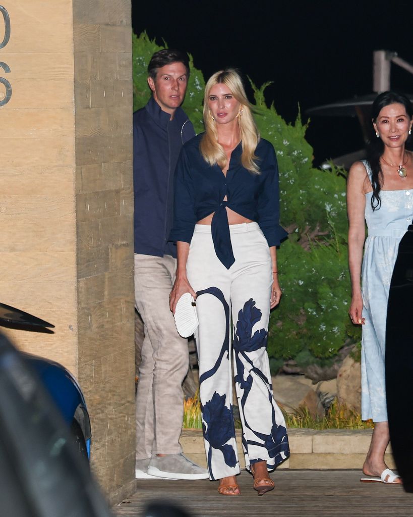 Ivanka Trump con Jared Kushner de cena en Malibú, 2026.