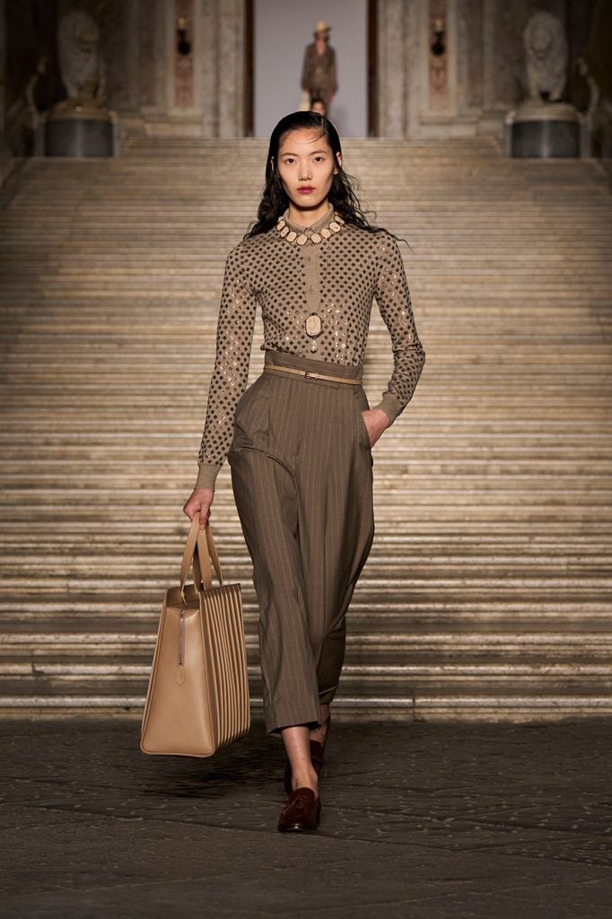 Max Mara: desfile de la colección Resort 2026 en Nápoles