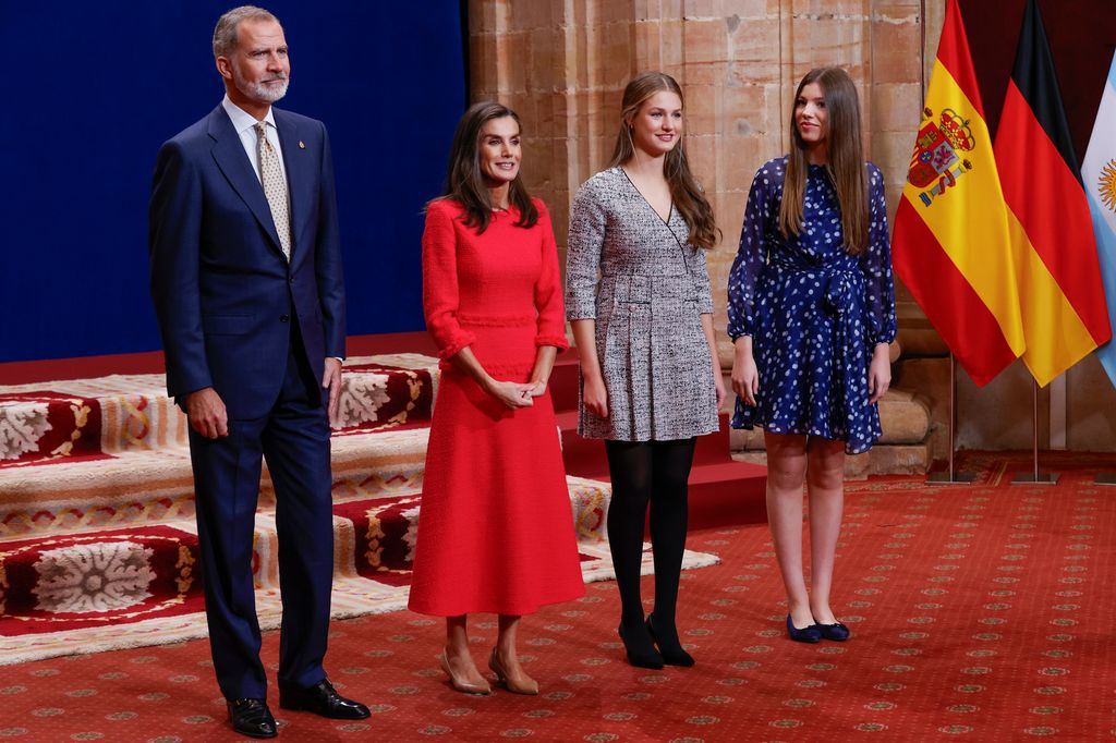 Familia real en la recepción previa a la ceremonia de entrega de Premios Princesa de Asturias 2024