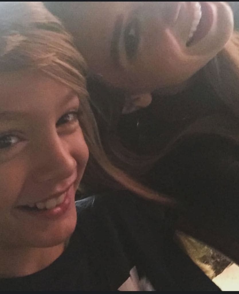 Elizabeth Gutiérrez con su hijo 'Tophy'.