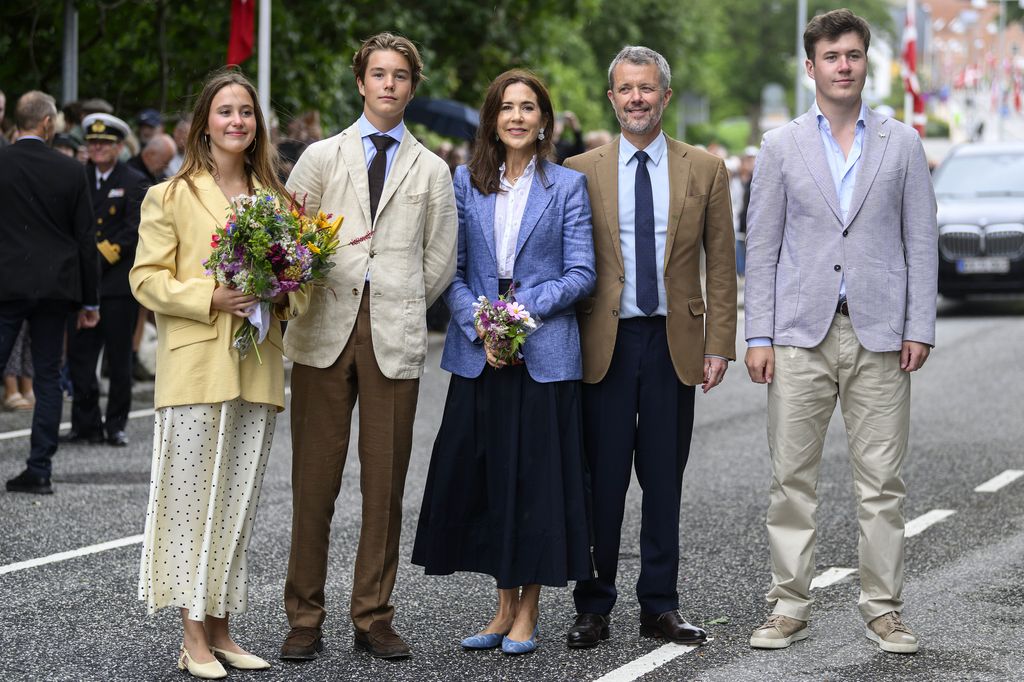 Mary de Dinamarca y su hija Josephine con looks coordinados