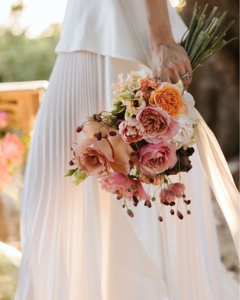 Ramo de novia de colores rosados con tulipanes