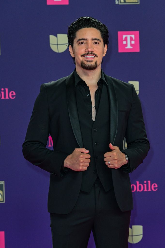 Alex Fernández 