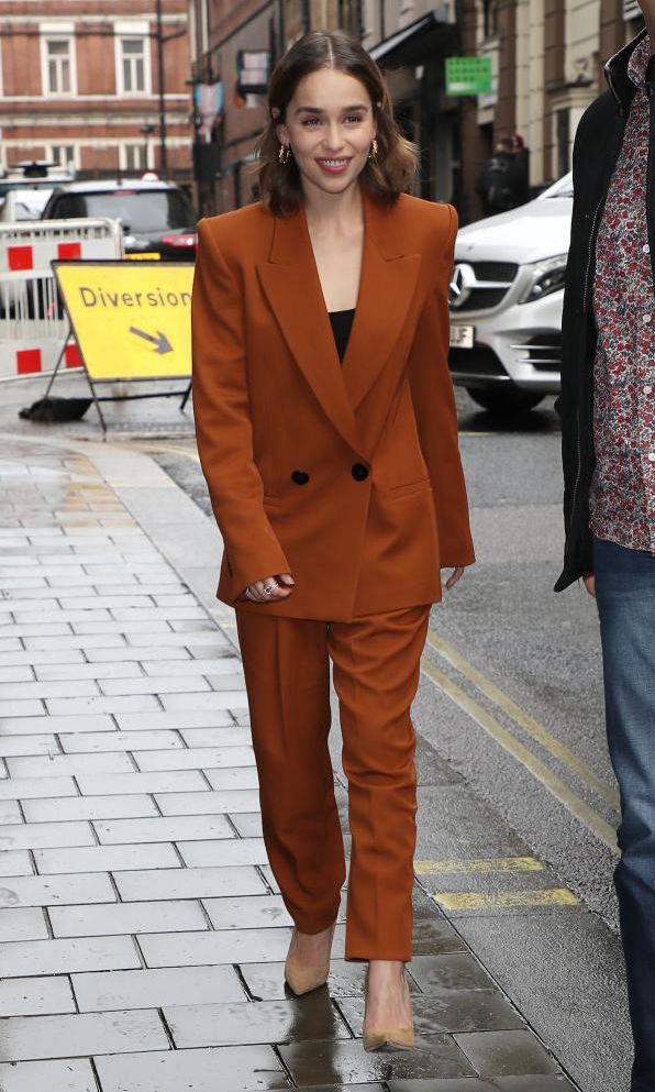emilia clarke apuesta por la tendencia del rust