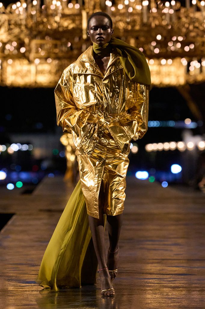 Paris Fashion Week: desfile de Saint Laurent (Primavera/Verano 2027)