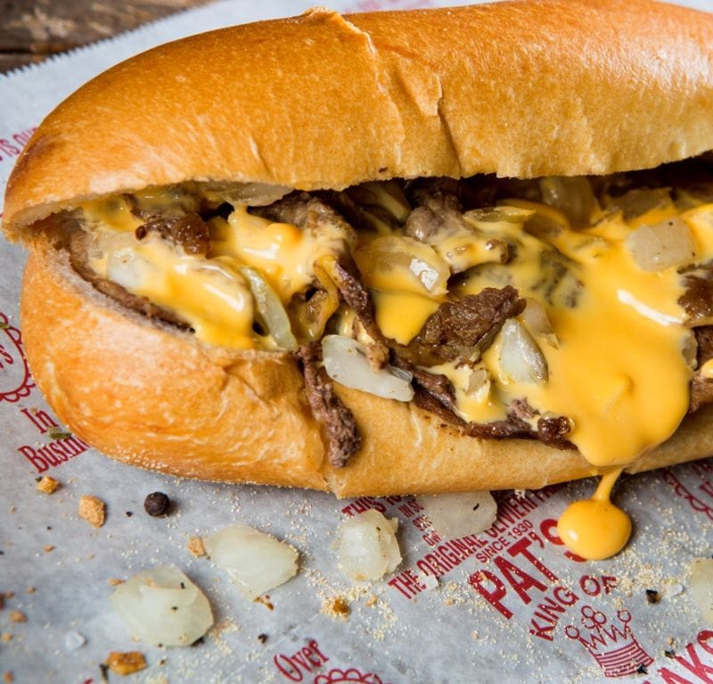‘Philly cheesesteak’ servido en 'Pat’s King of Steaks'.