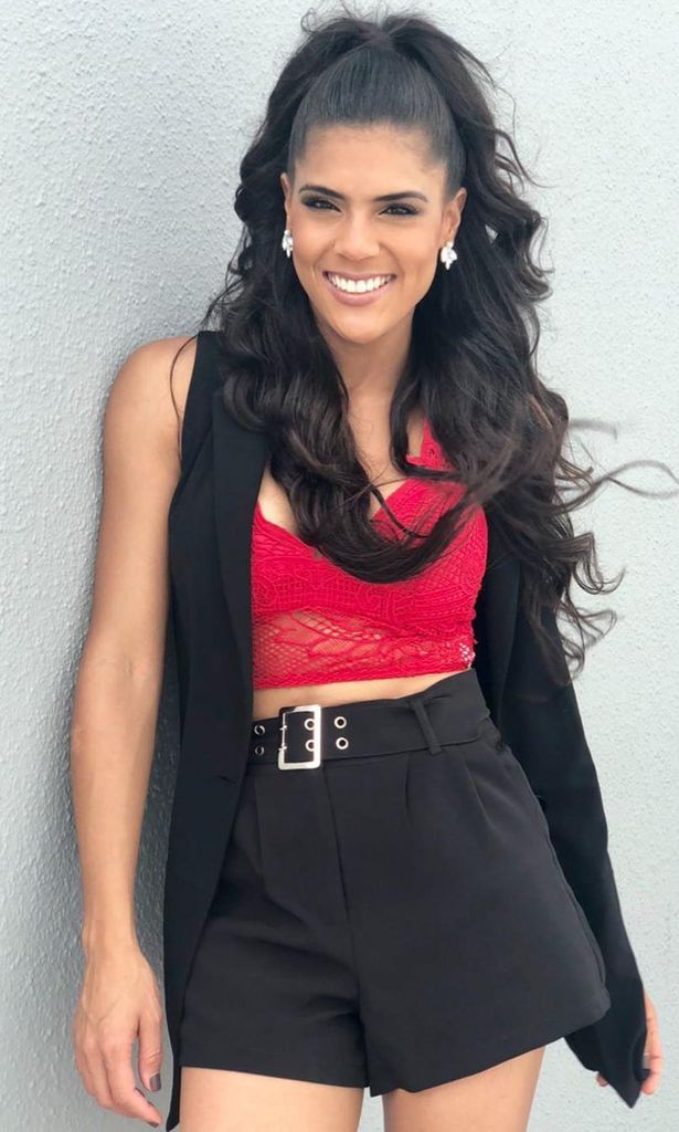 francisca lachapel con look veraniego de shorts y vest