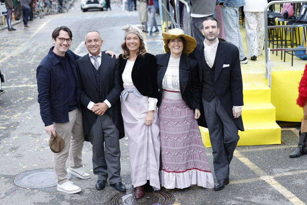 Víctor Sandoval, Laura Fa y Silvia Taulés durante el estreno de 'La familia de la tele'