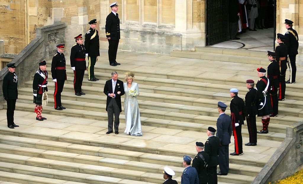 La reina Camilla, una novia real que rompió las reglas: los detalles del enlace más singular de la Casa Windsor