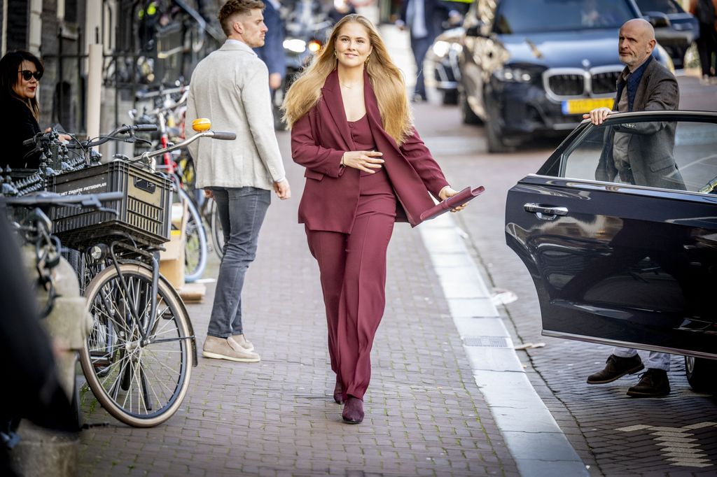 La princesa Amalia de Holanda visita Amsterdam 