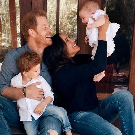 First photo of Meghan Markle and Prince Harry\'s daughter Lilibet released