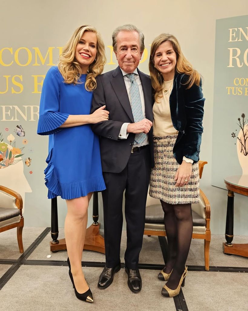Marian Rojas Estapé con su padre y su hermana Isabel