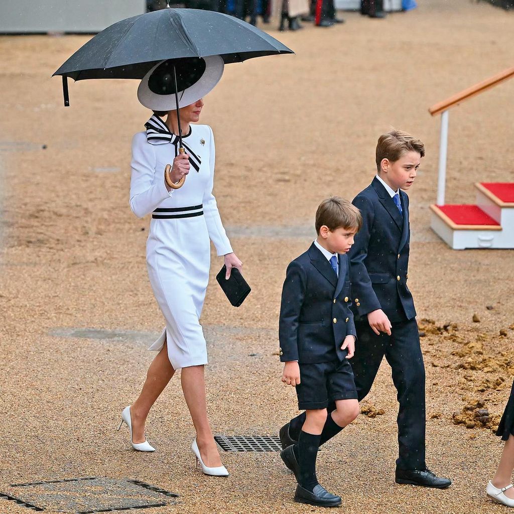 HO4169 Trooping the colour