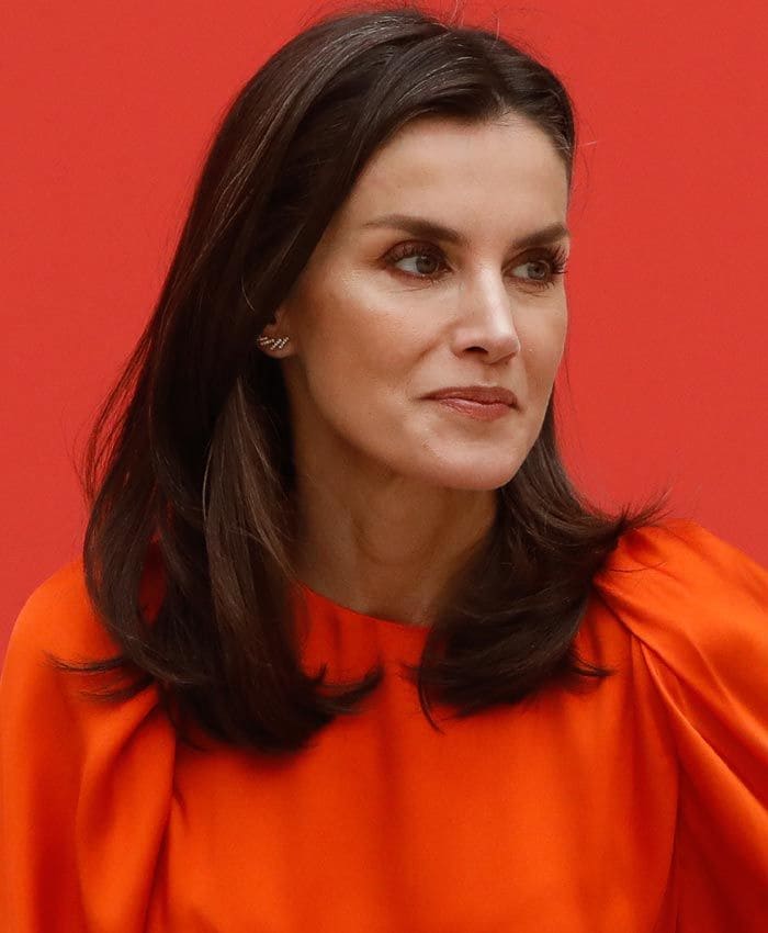 Reina Letizia blusa naranja