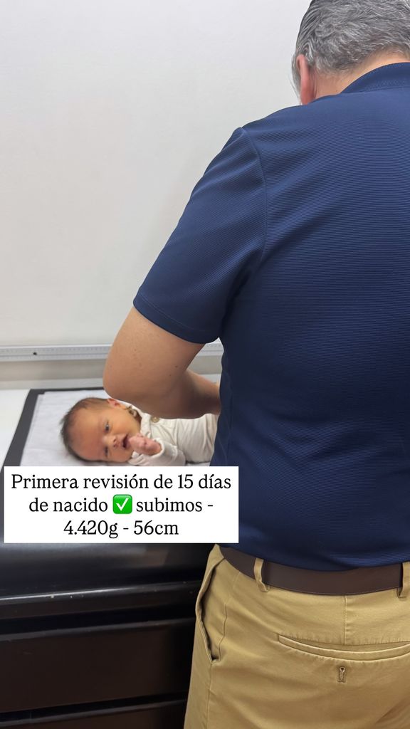 Ximena Navarrete llevó a su hijo Santiago a una revisión médica de seguimiento.