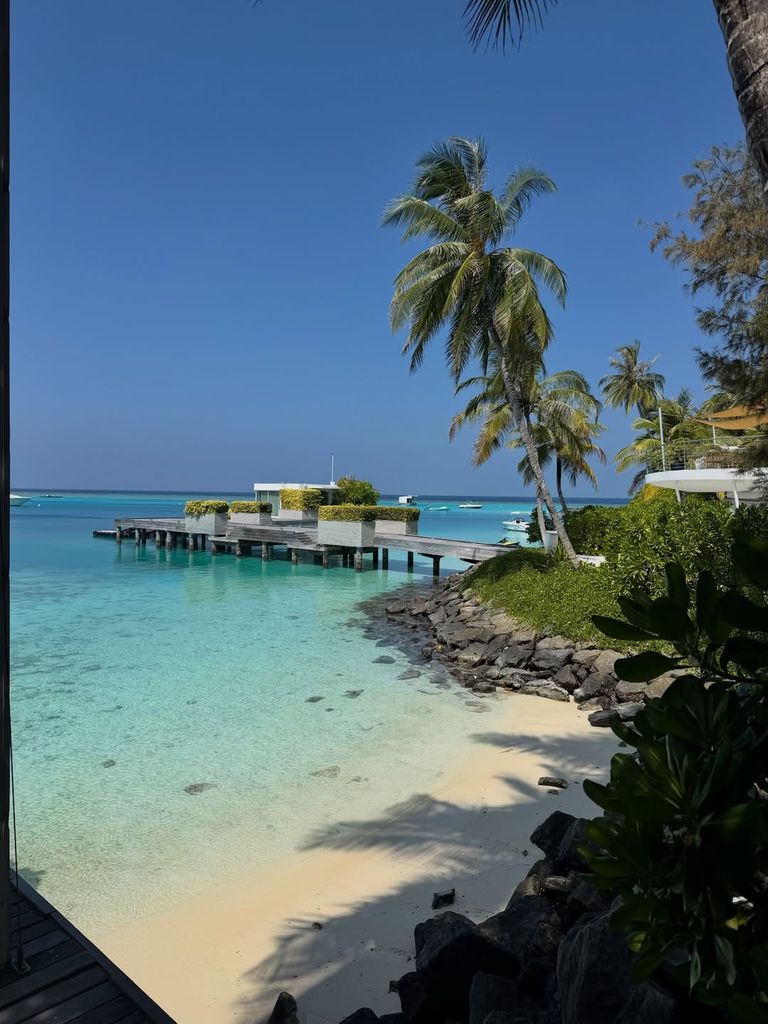 Las vistas del hotel Jumeirah Olhahali Island, de cinco estrellas, donde se ha alojado la pareja junto a su pequeña