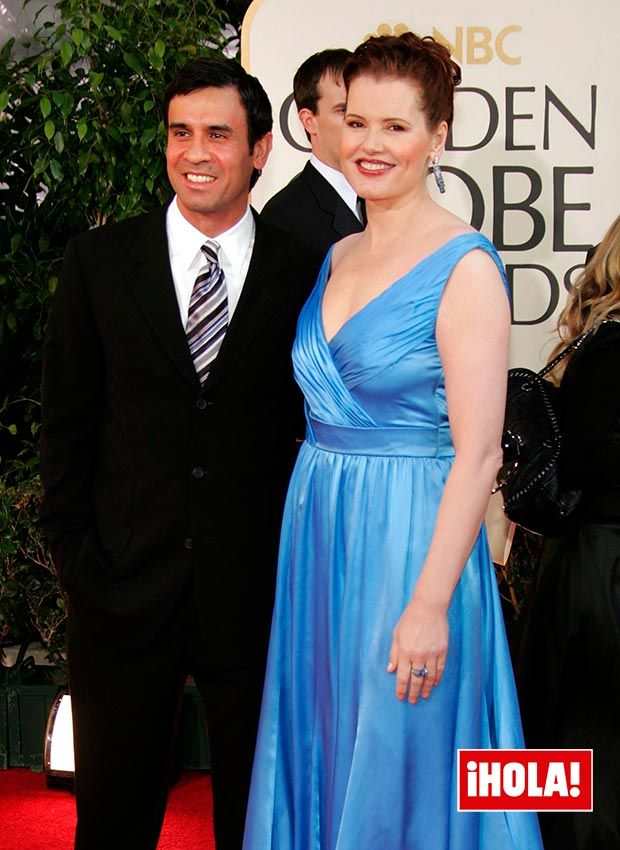 Geena Davis con su cuarto y último marido, Reza Jarrahy,