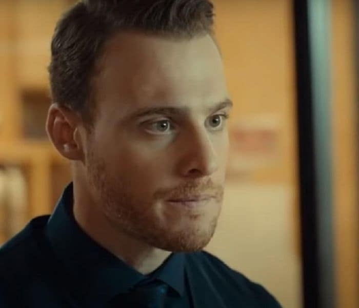 Kerem Bürsin en 'Love is in the air'