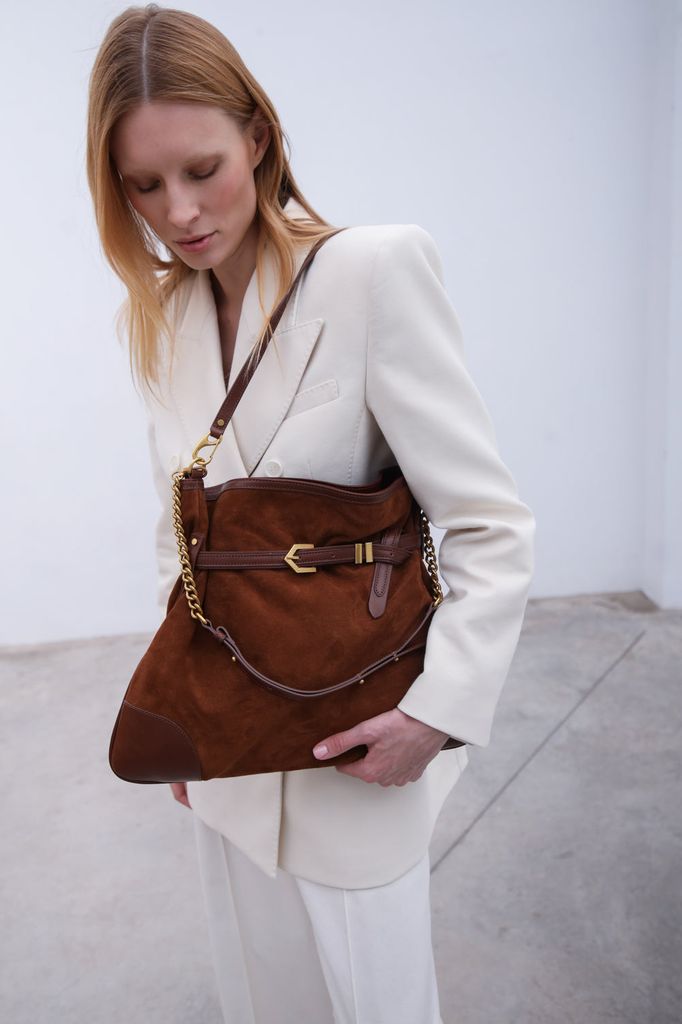 Soy editora de moda y me considero anti tendencia: estas son las 5 prendas de otoño-invierno en las que invertiré este Black Friday