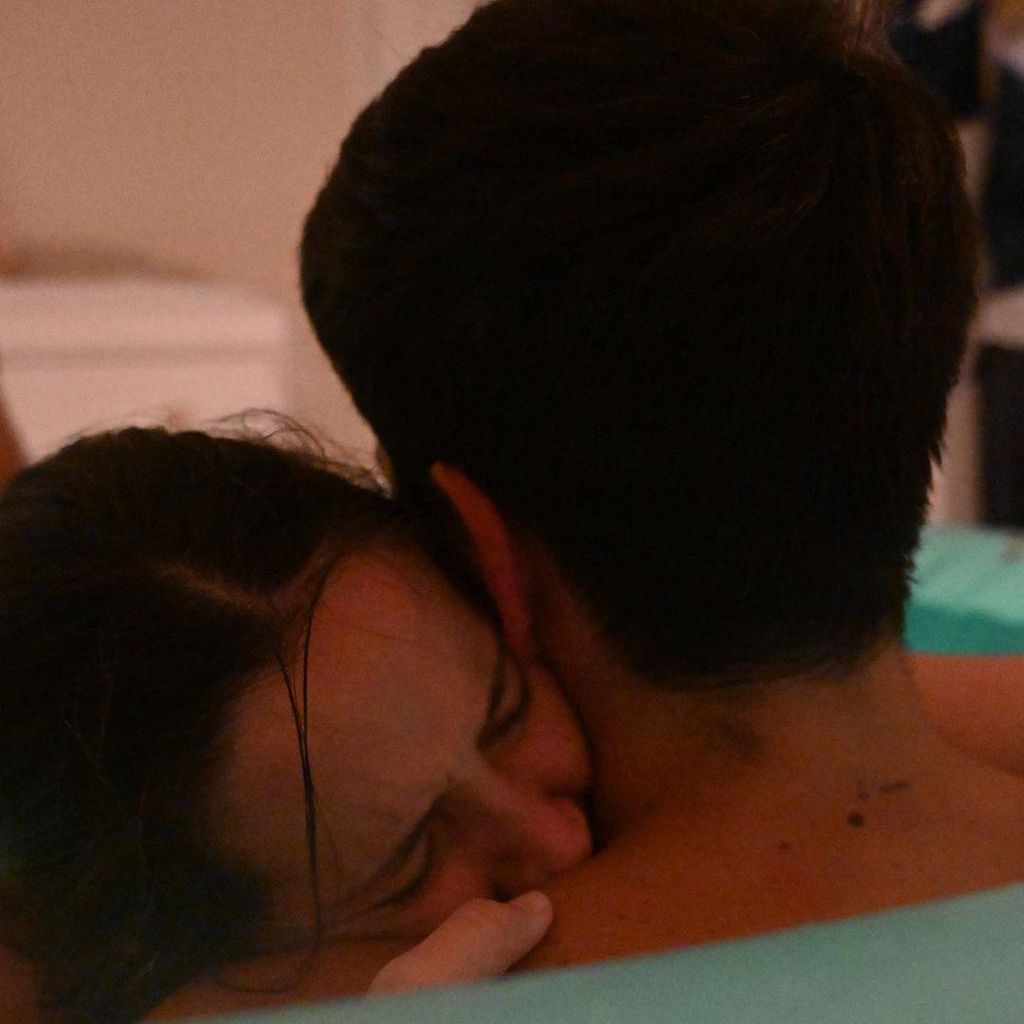 Evaluna y Camilo parto bebe Índigo
