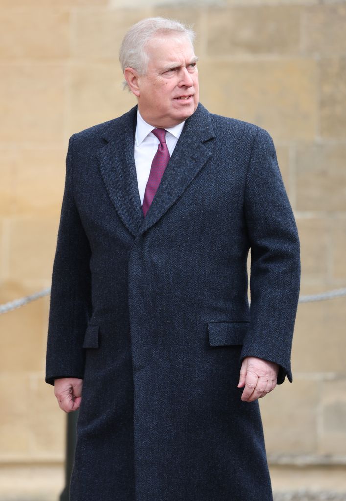 El príncipe Andrés, entonces Duque de York, en el servicio de acción de gracias por el rey Constantino en Windsor, Inglaterra. 