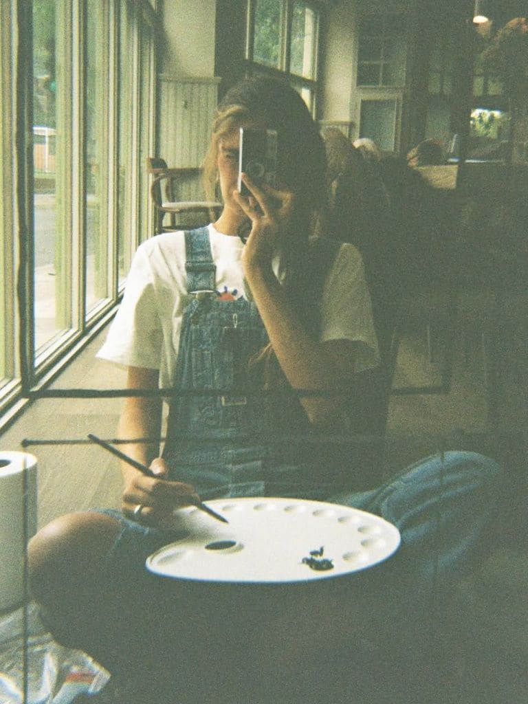 Su estilo de vida bohemio es de lo más similar al del cantante