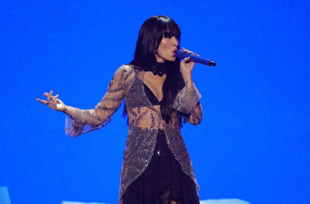 Aitana actuando en los Latin Grammy 2025 en Las Vegas