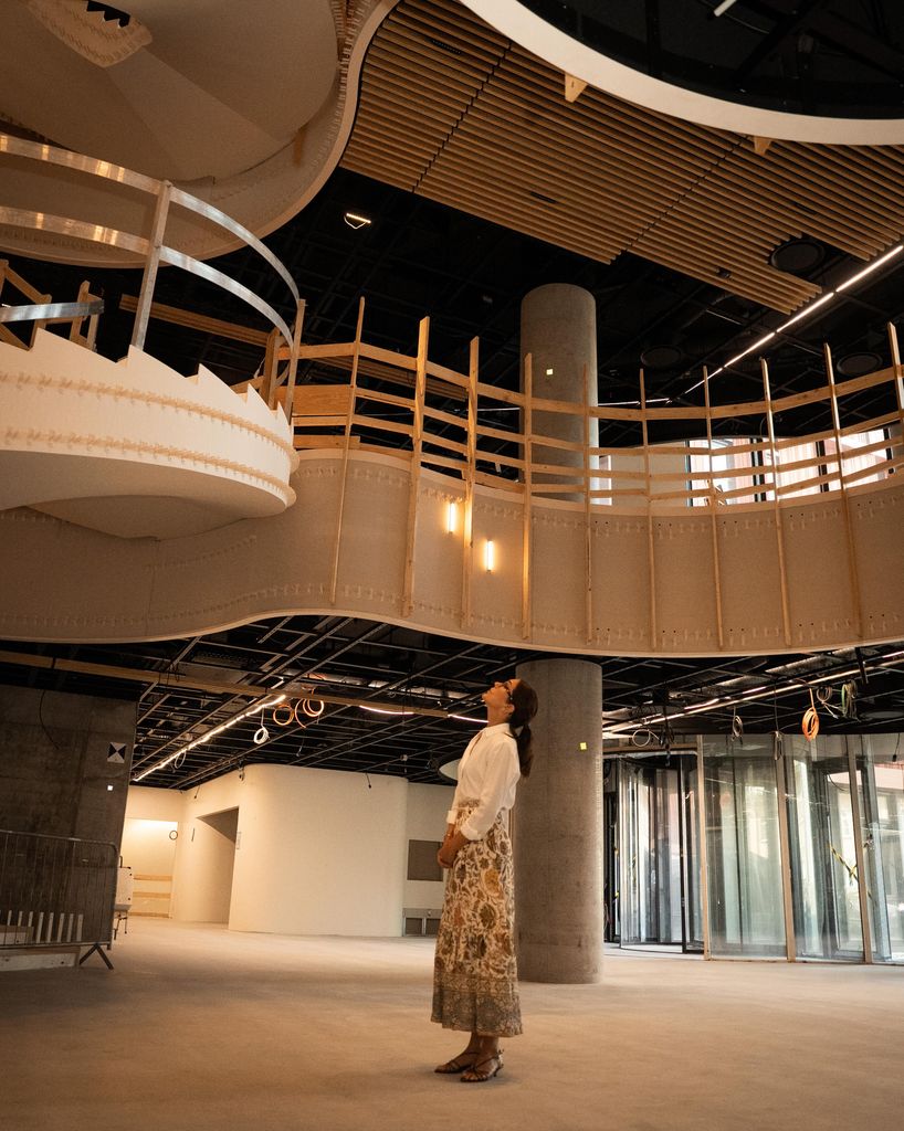 La reina Mary de Dinamarca en las obras del futuro Mary Elizabeths Hospital, el hospital para niños, jóvenes y mujeres embarazadas (4 de septiembre de 2026)