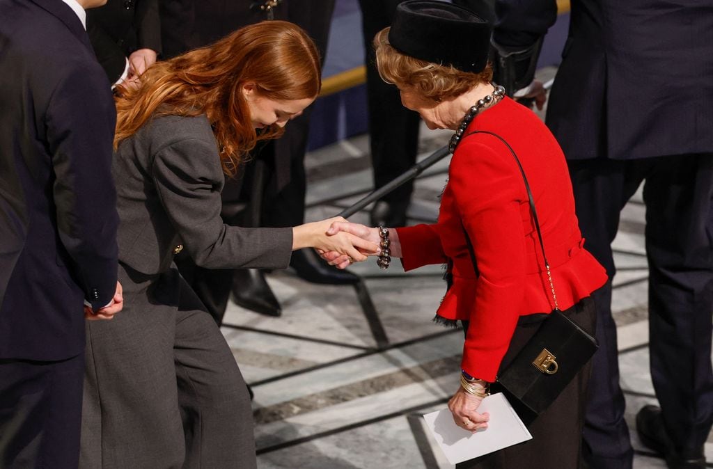 Sonia de Noruega con Ana Corina Sosa en la entrega del Premio Nobel de la Paz 2025
