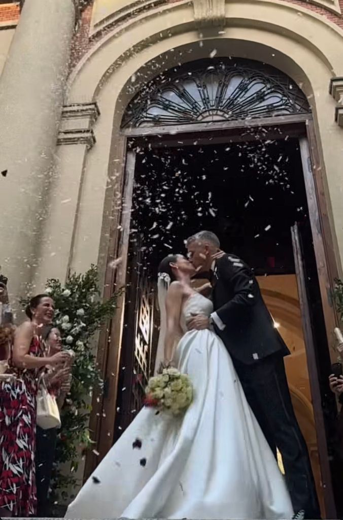 Elena Rivera vestida de novia en su boda en Madrid con David Redondo, 2026.