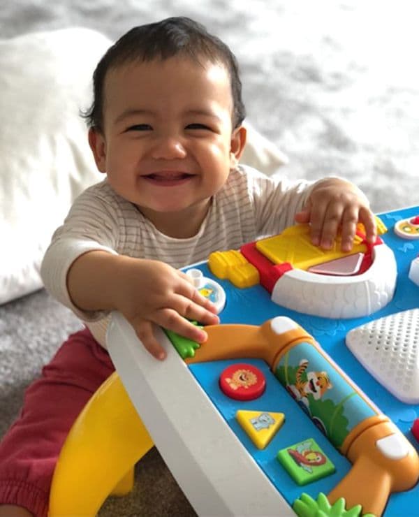 Alana Martina, ¿cada día más parecida a su madre o a su padre?