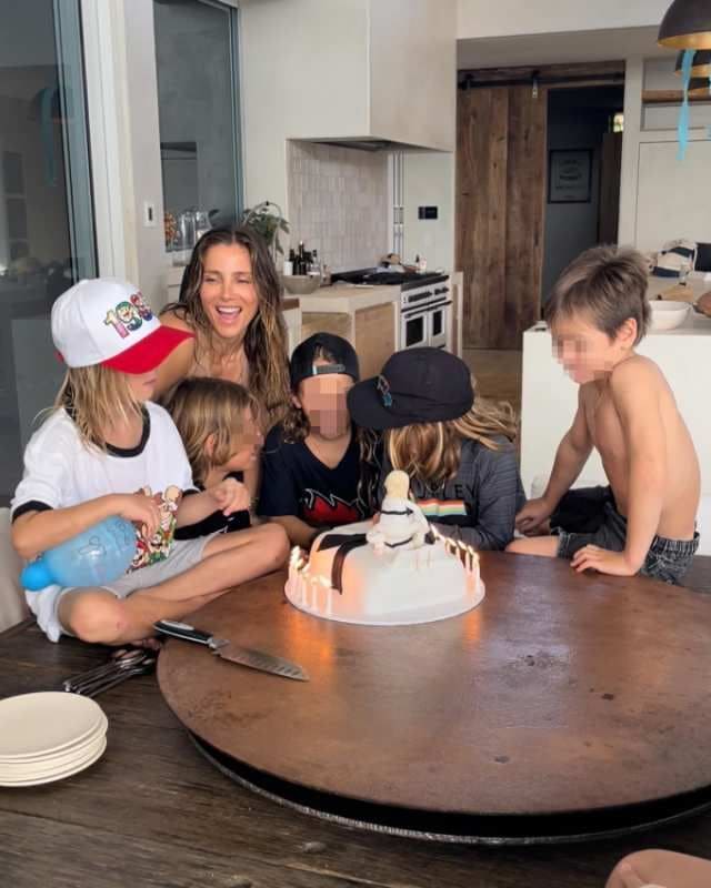 Elsa Pataky celebrando el cumpleaños de sus hijos