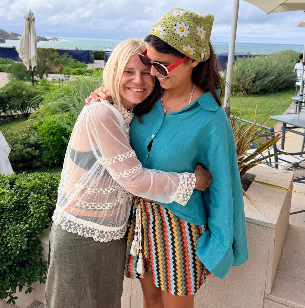 Eugenia Martínez de Irujo y Tana Rivera en Biarritz, Francia, este verano