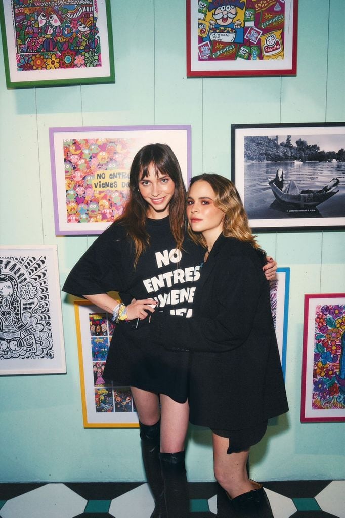 Minnie y su hermana Camila West.