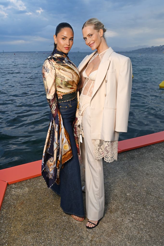 Eiza Gonzalez y Poppy Delevingne entre las invitadas a la cena de celebración de Zimmermann.