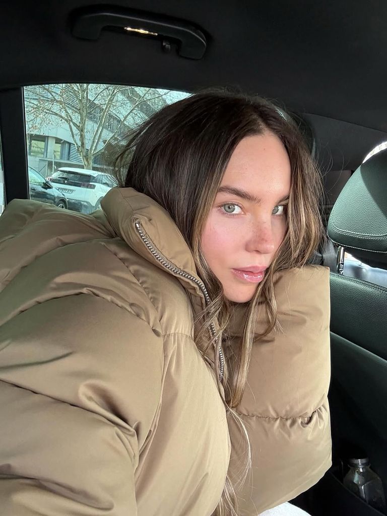 Belinda ha revelado que cambiará de look próximamente por 'Carlota'.