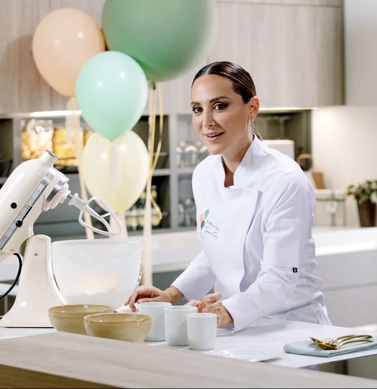 Tamara en un showcooking de Porcelanosa