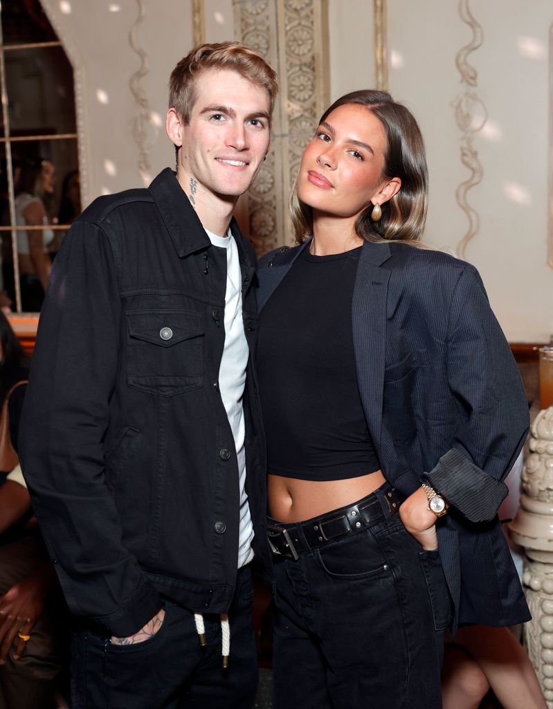 Presley Gerber posó con la modelo Isabella Jones en la fiesta de Brooklyn en 2024.