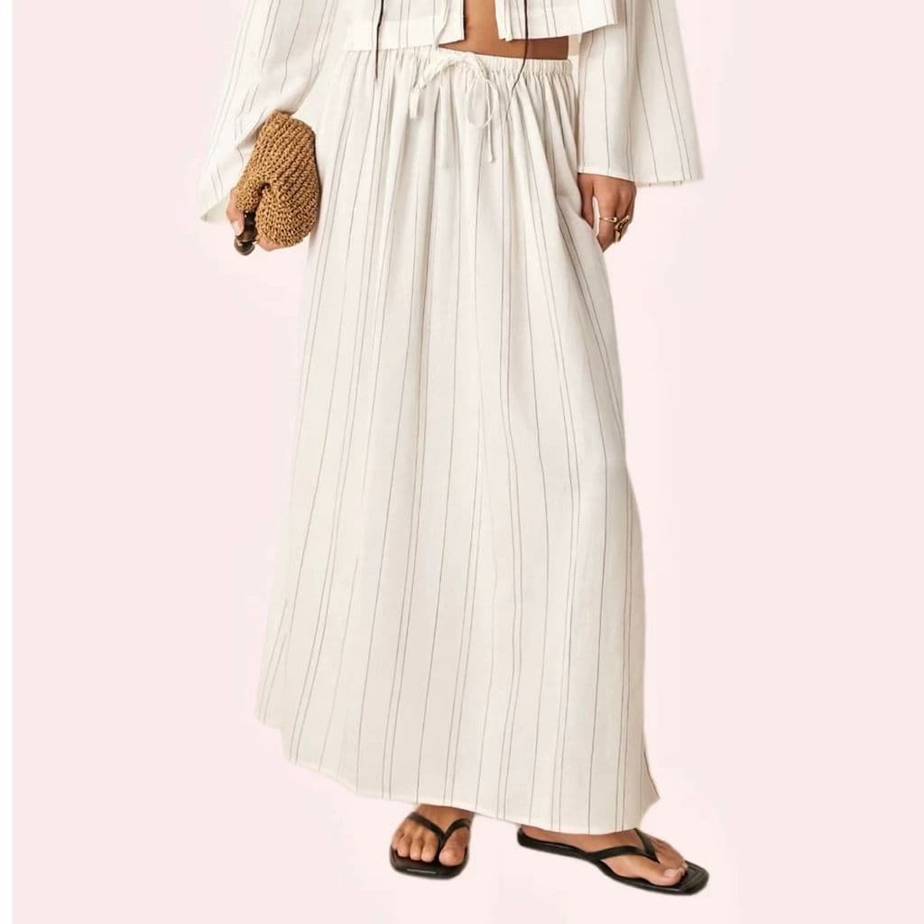 Falda playera con rayas monocromática de Asos