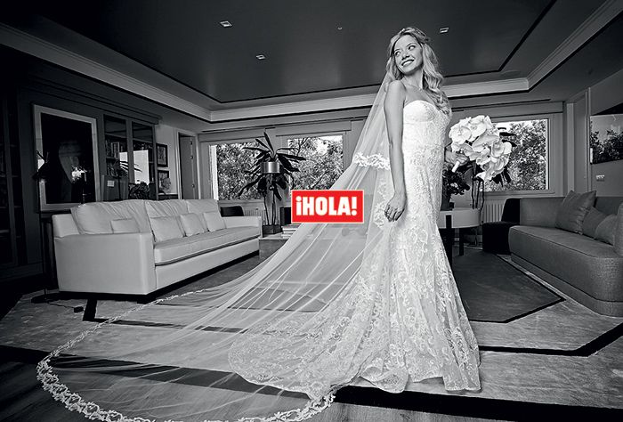 En ¡HOLA!: Así fue la romántica boda del periodista Juan Luis Cebrián y la empresaria Mihaela MihalciaEn ¡HOLA!: La romántica boda del periodista Juan Luis Cebrián y la empresaria Mihaela Mihalcia