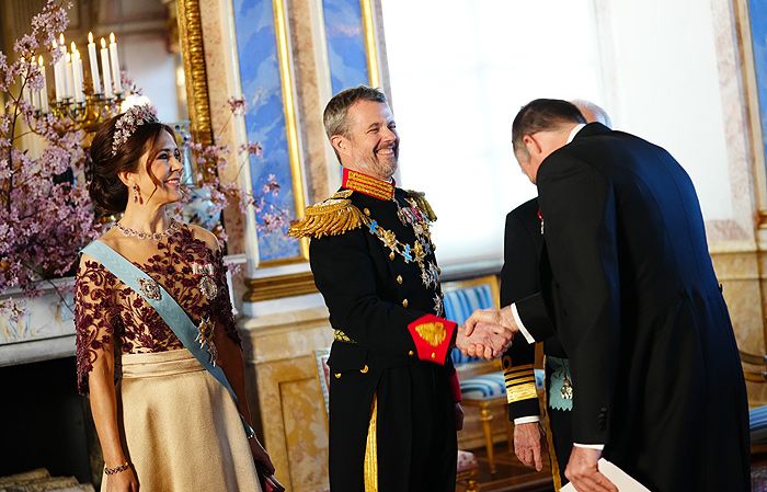 los reyes Federico y Mary en su primera cena de gala en Estocolmo