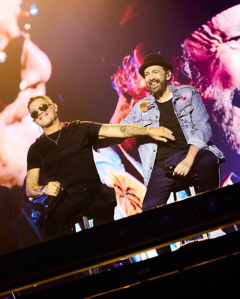 Juan Luis Guerra y Alejandro Sanz en concierto