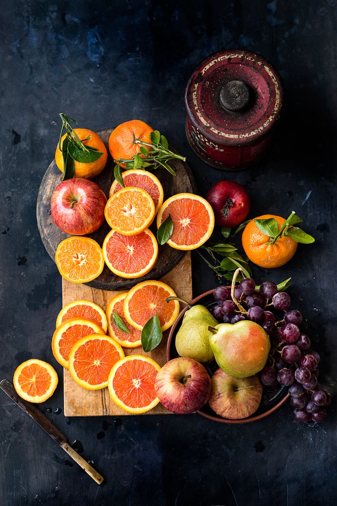 Naranjas, mandarinas, manzanas, uvas y peras, imprescindibles del frutero de enero.
