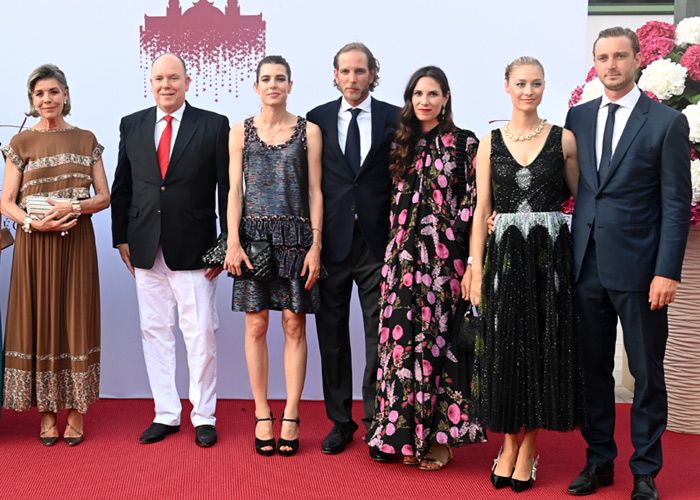 Carolina de Mónaco y sus hijos mayores