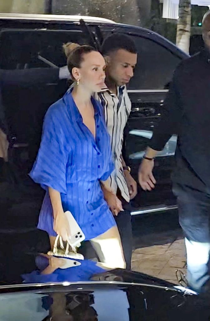 Kylian Mbappé y la actriz Ester Expósito fueron vistos disfrutando de la vida nocturna de Miami.