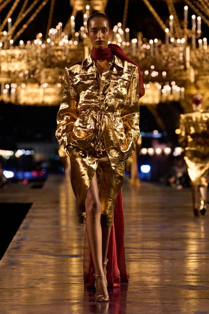 Paris Fashion Week: desfile de Saint Laurent (Primavera/Verano 2027)