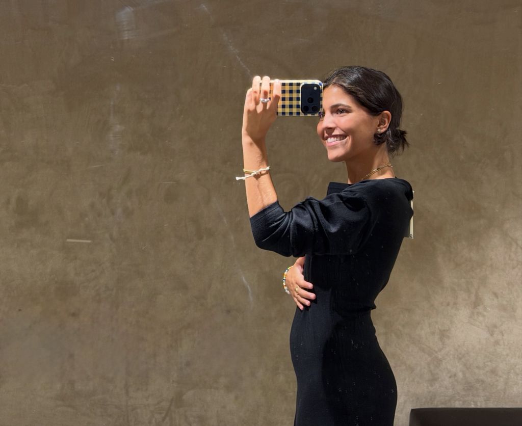 Carlota ha anunciado que está embarazada a través de redes sociales