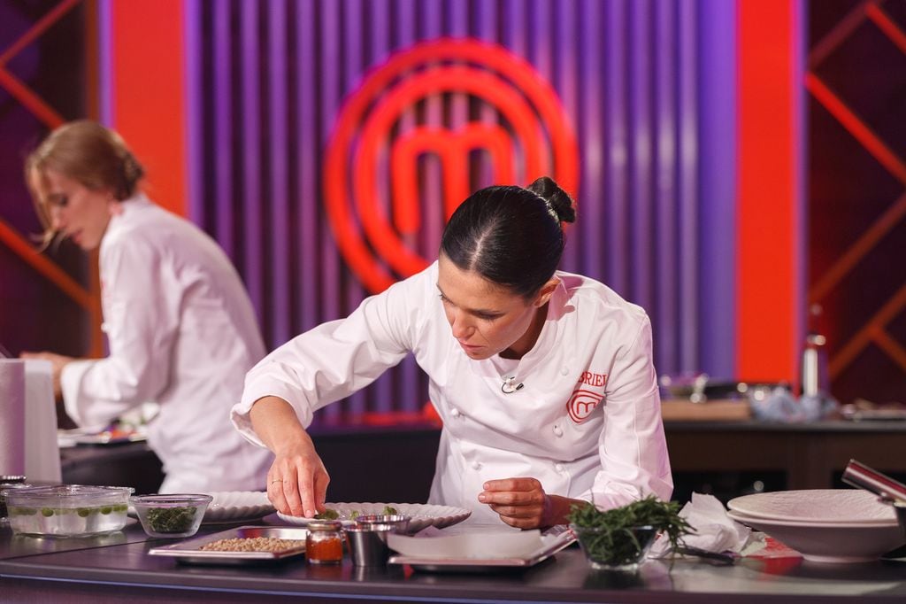 Gabriela compitió con su amiga Bea en uno de los duelos finales más reñidos de la historia del concurso. 