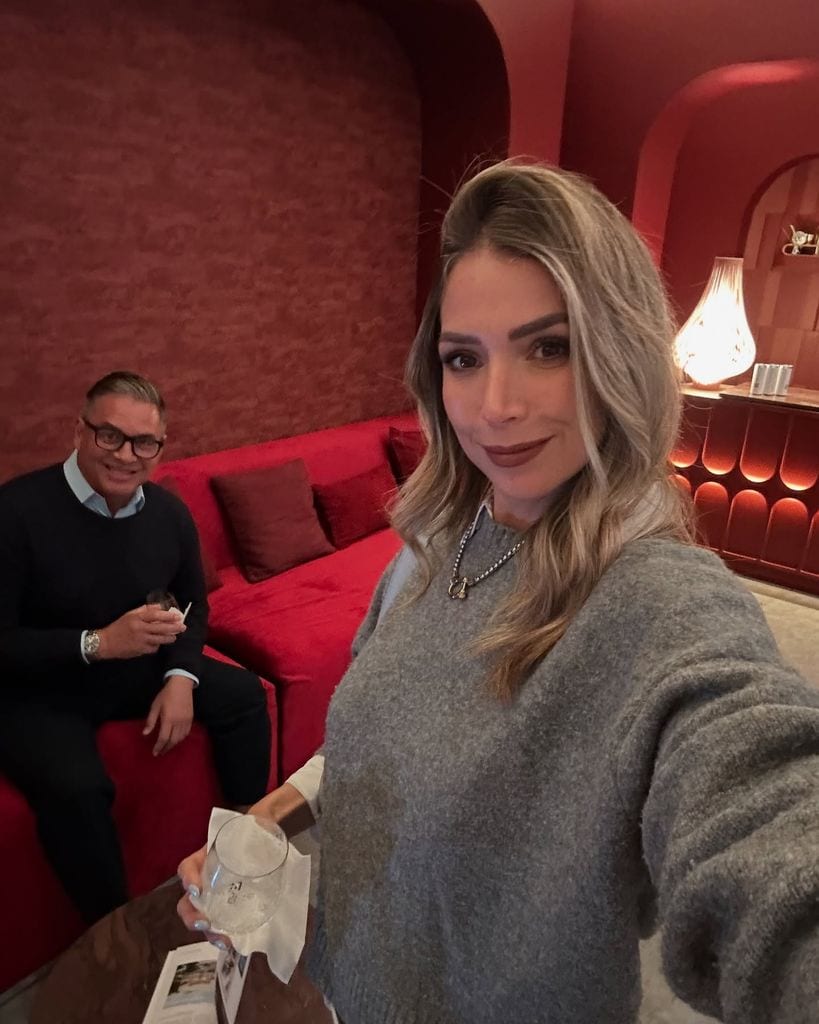 Alessandra Villegas contó que fue ella quien le propuso matrimonio a Daniel Sarcos.