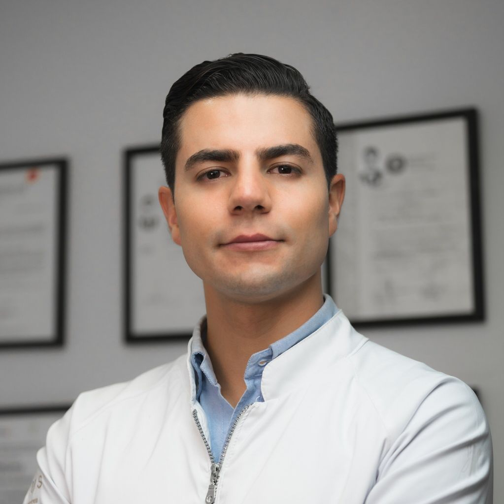 Dr. Marco Gutiérrez